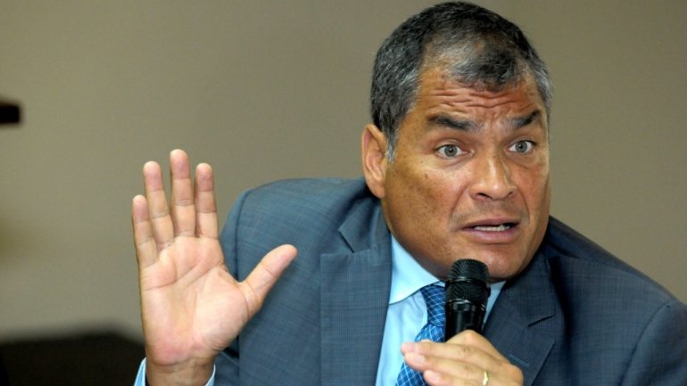O ex-Presidente equatoriano (2007-2017), exilado na Bélgica desde 2017, tinha apresentado a sua candidatura ao CNE, que deverá validar as candidaturas apresentadas até 7 de Outubro