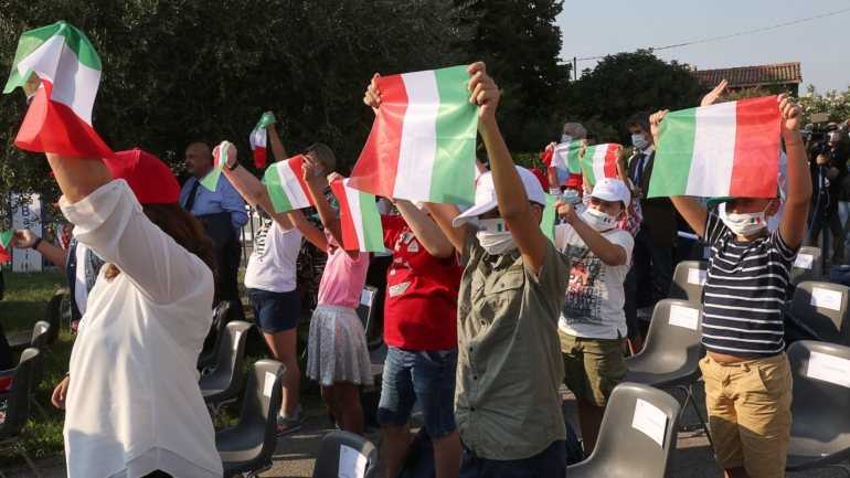 Itália atinge um total de 308 mil casos (a esmagadora maioria já recuperados) e quase 36 mil mortes