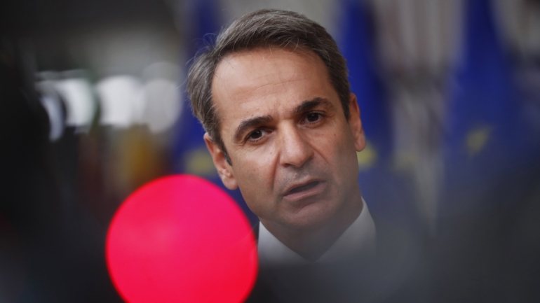 Kyriakos Mitsotakis tem pedido o envolvimento da União Europeia na resolução desta disputa no Mediterrâneo oriental