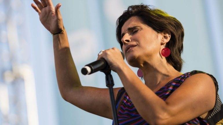 A cantora tem previsto, depois de Portugal, uma digressão por palcos europeus