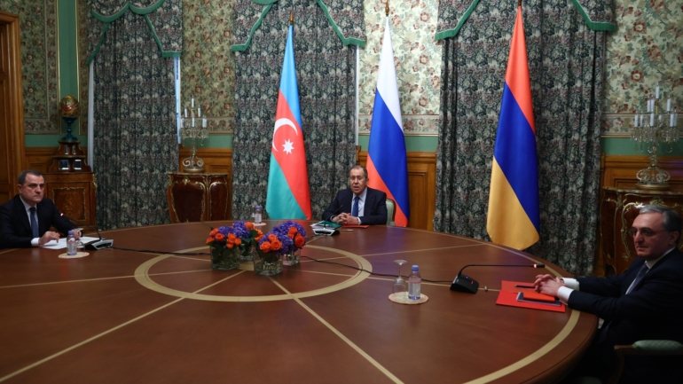 A reunião é presidida pelo chefe da diplomacia russa, Serguei Lavrov