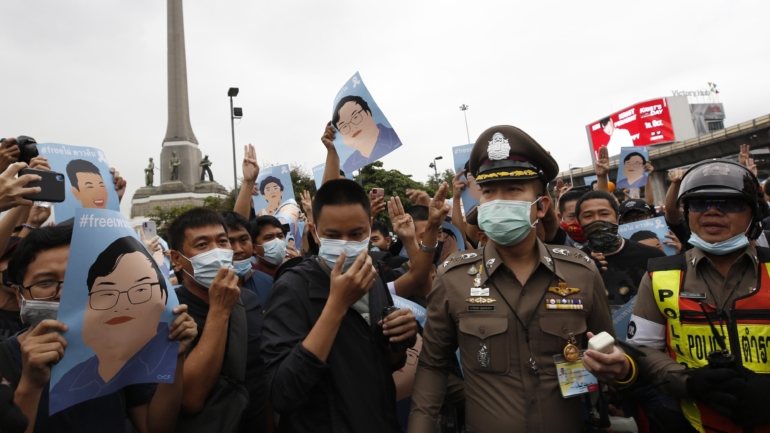 Desde 14 de outubro que estão a ser realizadas manifestações maciças para exigir reformas democráticas na Tailândia