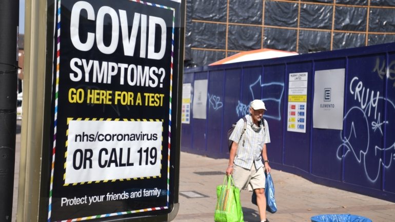 O total acumulado desde o início da pandemia de Covid-19 no Reino Unido é de 741.212 casos de infeção confirmados