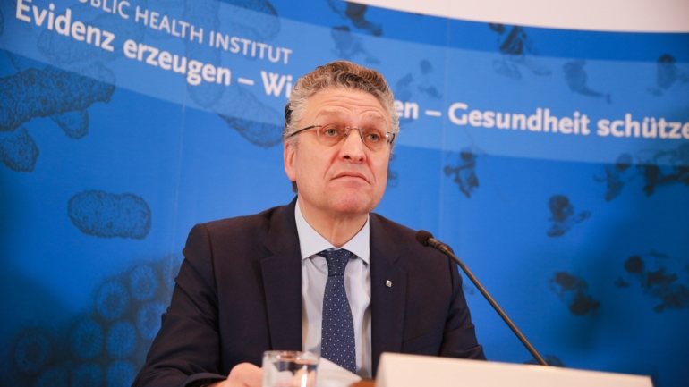 Segundo Lothar Wieler, presidente do Instituto Robert Koch, ainda é possível &quot;conter&quot; a propagação da pandemia