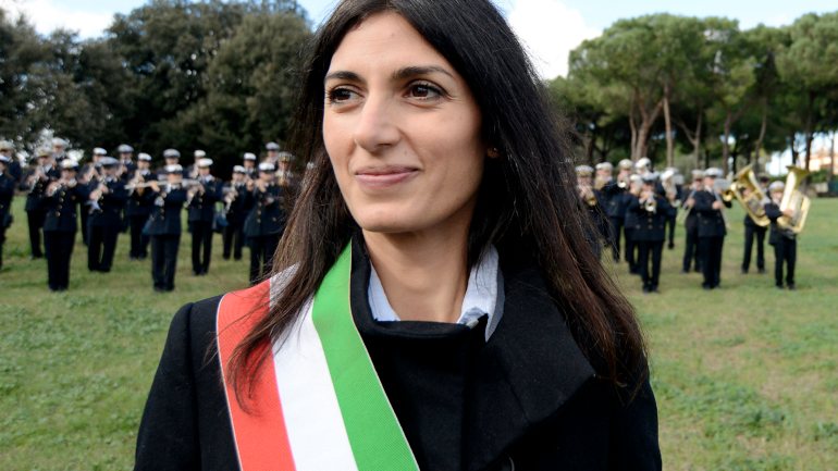 Virginia Raggi lidera a Câmara de Roma desde 2016. Foi a primeira mulher a ocupar este cargo