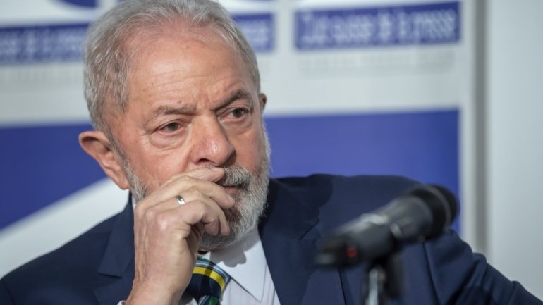 Sem Lula a atuar plenamente no campo político, a esquerda brasileira move-se às cegas no campo da oposição e não conseguiu tornar-se num contrapeso para Bolsonaro