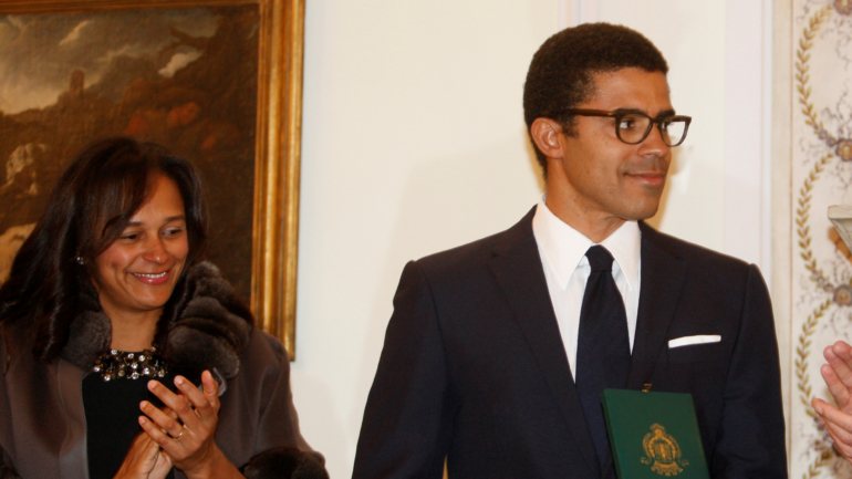 O empresário congolês Sindika Dokolo, marido da empresária angolana Isabel dos Santos, morreu esta quinta-feira no Dubai