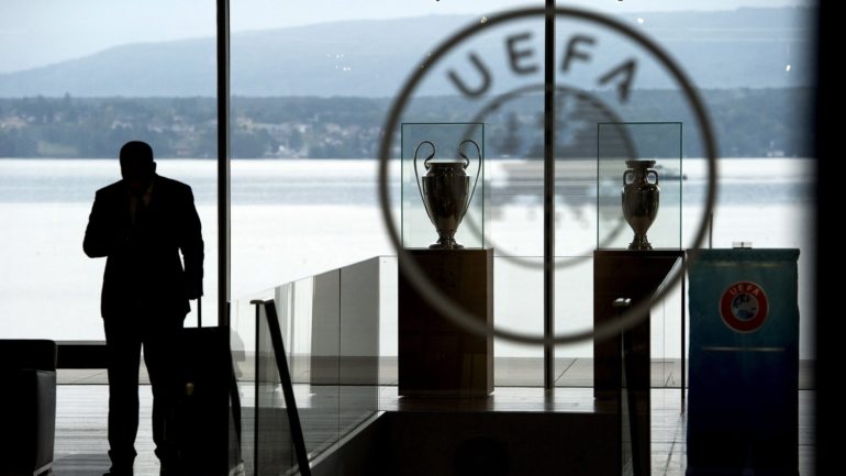 O presidente da UEFA solicitou que essa situação seja já discutida no mês de novembro