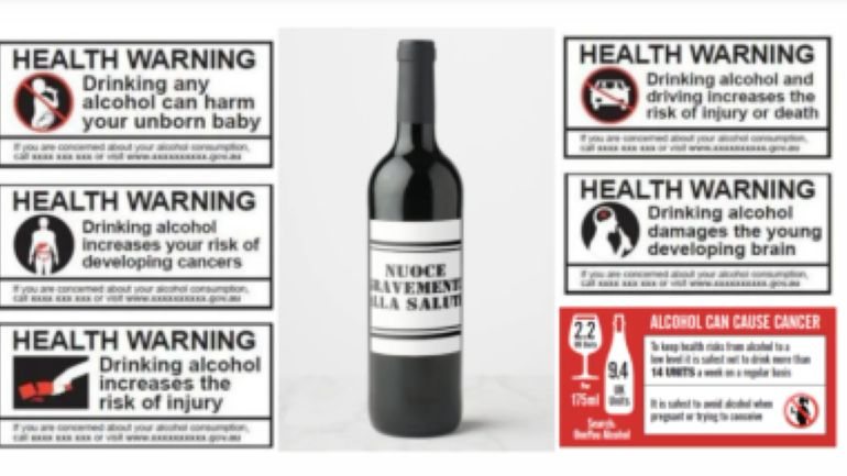 Um exemplo dos novos rótulos nas garrafas de vinho que a Irlanda vai aplicar