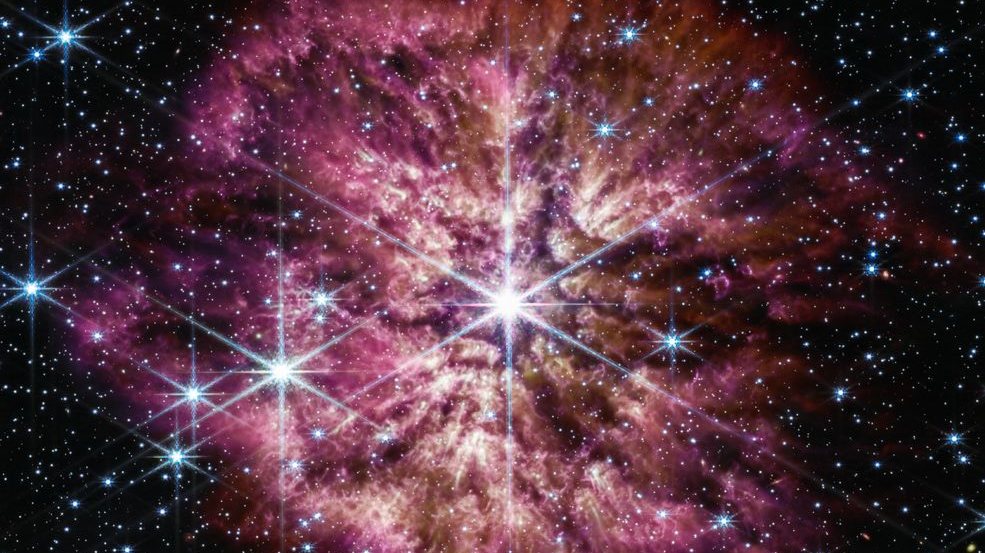 Os &quot;olhos&quot; infravermelhos do telescópio observaram todo o gás e poeira lançados para o espaço por uma enorme estrela quente a 15.000 anos-luz de distância