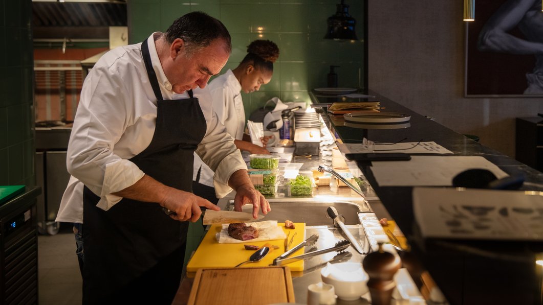 Vítor Sobral é um dos chefs que pode ser contratado pelo serviço. Entre uma lista jeitosa está também o estrelado Vincent Farges ou Marlene Vieira