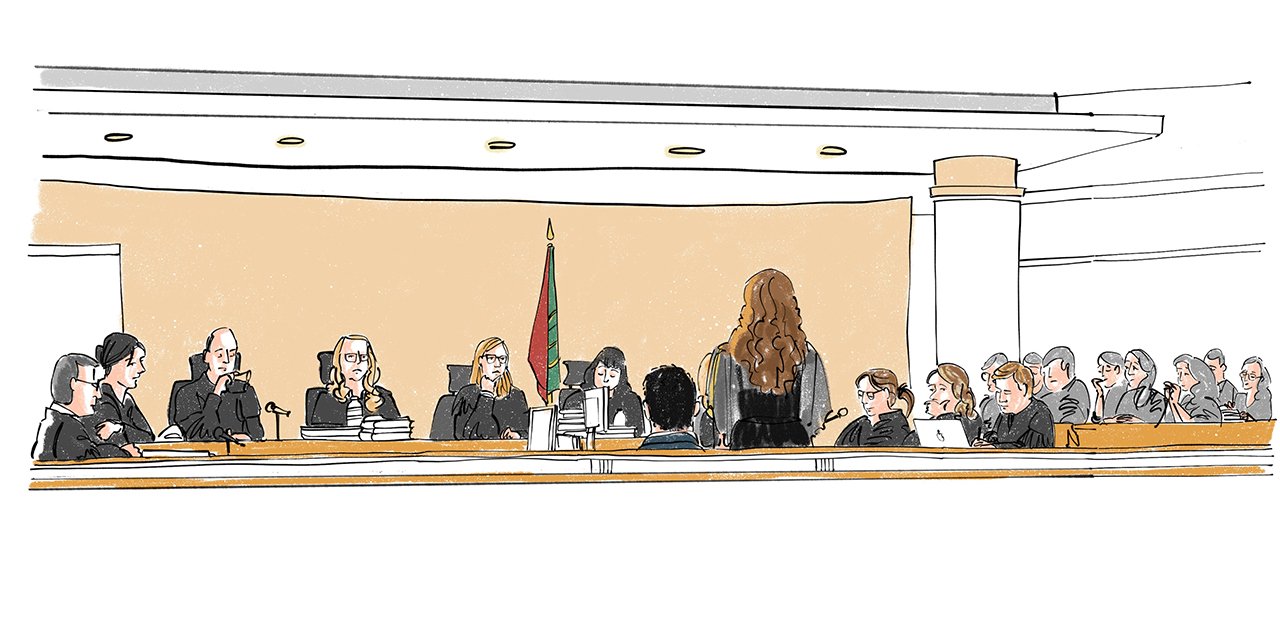 Ilustração real da sala de audiências mostra Rosa Grilo a ser ouvida no Tribunal de Loures