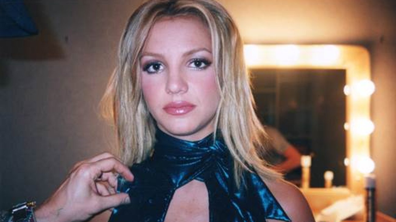 O documentário em questão tenta compreender como tem funcionado a custódia legal que o pai de Britney ainda mantém sobre a filha.