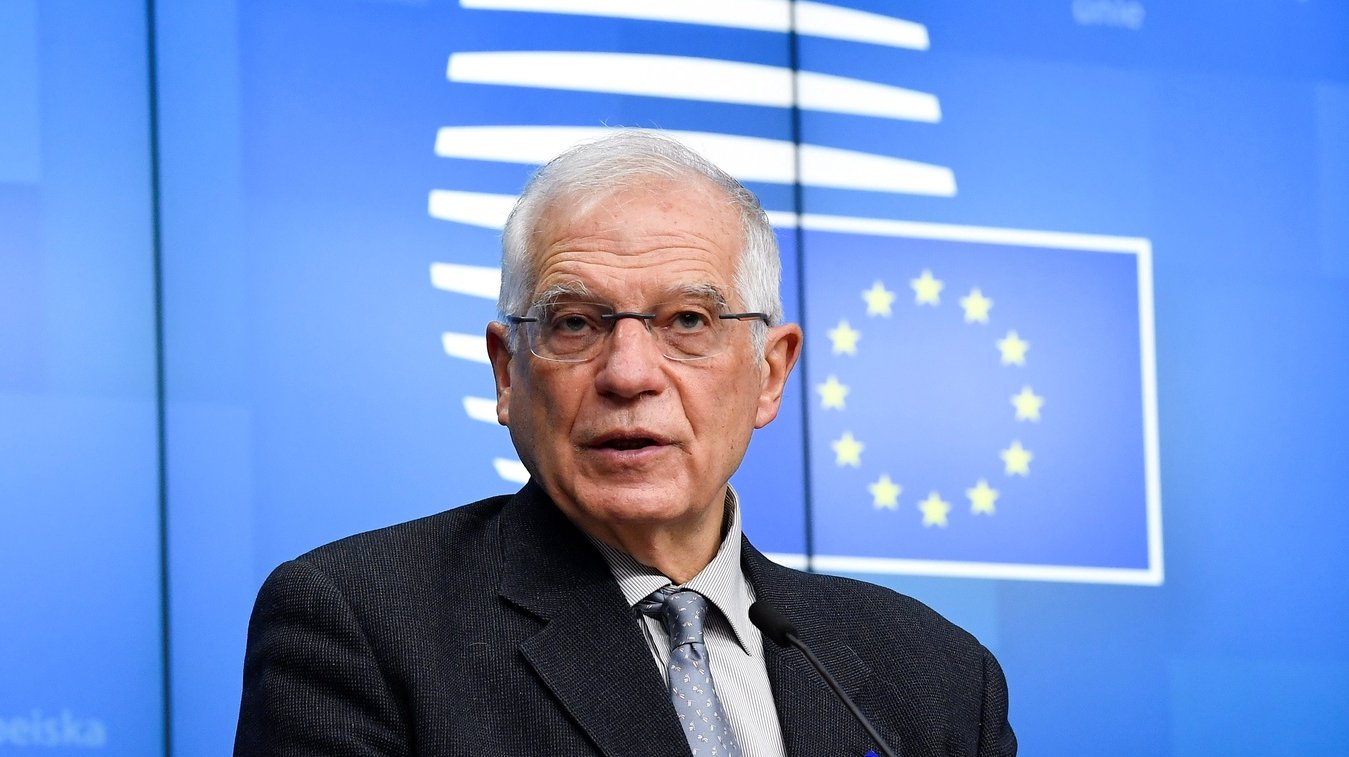 epa08964559 European Union for Foreign Affairs and Security Policy Josep Borrell speaks during a press conference following a meeting with EU Ministers of Foreign Affairs at the EU headquarters, in Brussels, Belgium, 25 January 2021.  EPA/JOHN THYS / POOL