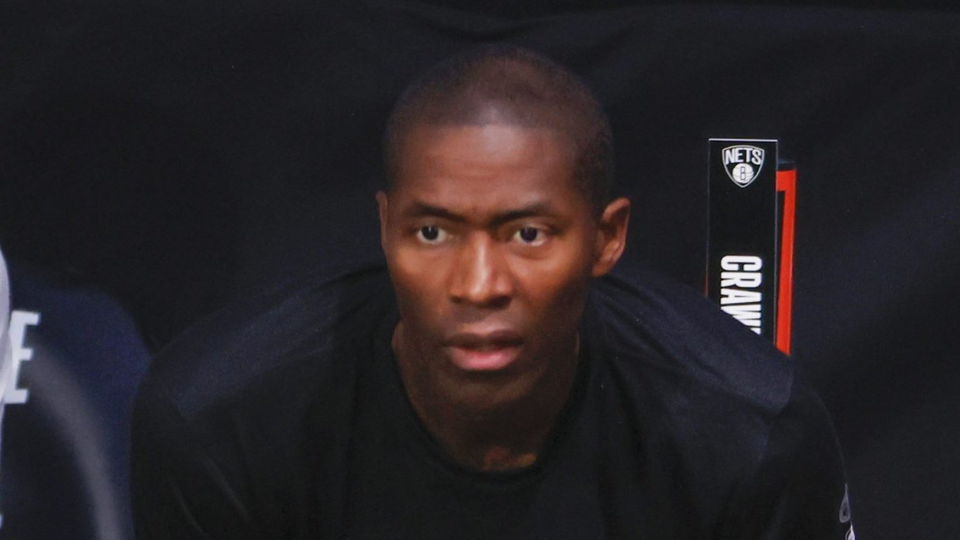 epa08584058 Brooklyn Nets guard Jamal Crawford (C) watches from the bench with his left leg wrapped, during the fourth quarter of the NBA basketball game between the Brooklyn Nets and the Milwaukee Bucks at the ESPN Wide World of Sports Complex in Kissimmee, Florida, USA, 04 August 2020. The NBA season has restarted at the Walt Disney World sports complex outside Orlando, Florida.  EPA/ERIK S. LESSER SHUTTERSTOCK OUT