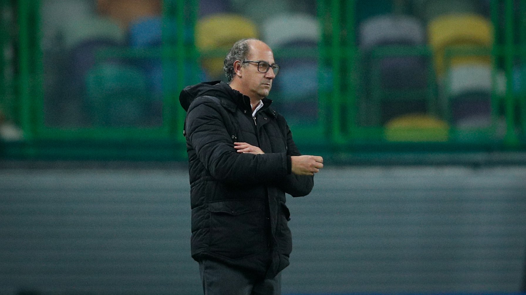 Rio Ave head coach Pedro Cunha reacts during the Portuguese First League soccer match between Sporting Lisbon vs Rio Ave  at Alvalade Stadium in Lisbon, Portugal, 15 January 2021.  ANTONIO COTRIM/LUSA