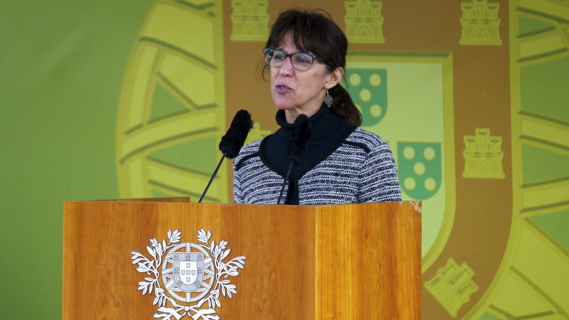 A ministra da Defesa Nacional, Helena Carreiras, discursa durante a cerimónia comemorativa do 104.º aniversário da Batalha de La Lys e do Dia do Combatente, no Mosteiro da Batalha, 9 de Abril de 2022. SÉRGIO AZENHA/LUSA
