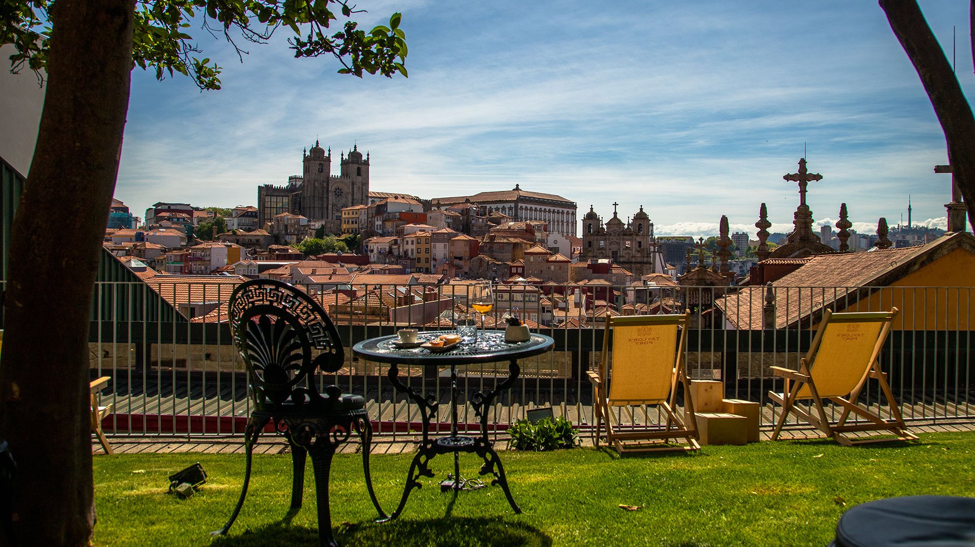 Rooftop Flores: um jardim secreto no Porto, agora com esplanada
