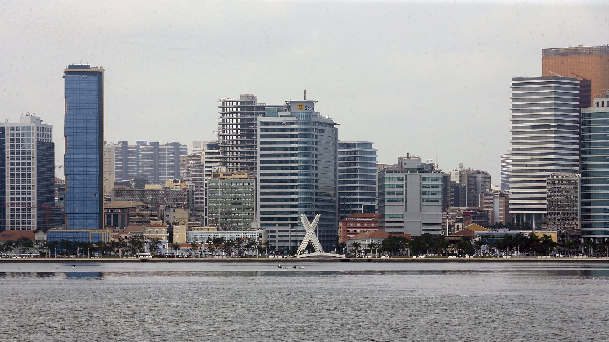 Marginal na baixa da cidade em Luanda, Angola, 23 de agosto de 2021