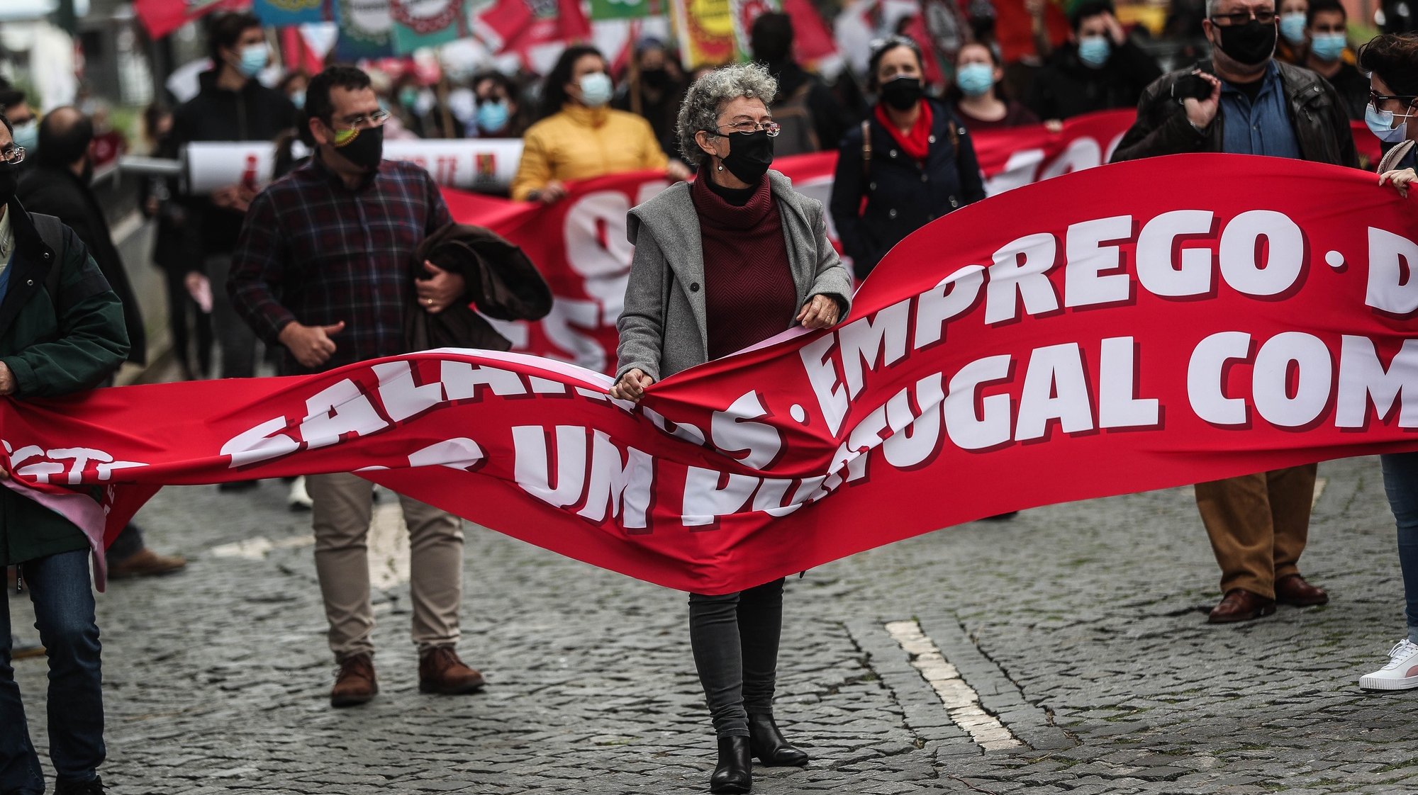 A secretária-geral da CGTP-IN, Isabel Camarinha, participa na manifestação sob o lema “Com Confiança, Determinação e Luta - Por um Portugal com Futuro! Salários, Emprego e Direitos”, em Lisboa, 25 de fevereiro de 2021. MÁRIO CRUZ/LUSA