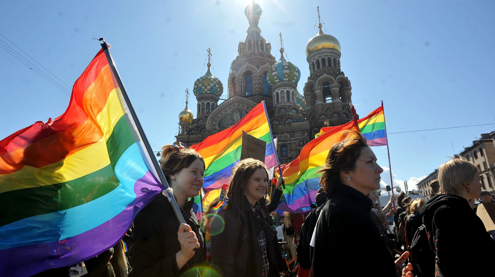 A homossexualidade é legal na Rússia desde 1993, mas com Vladimir Putin o país tem-se aproximado da posição da igreja ortodoxa russa na defesa dos &quot;valores tradicionais&quot;