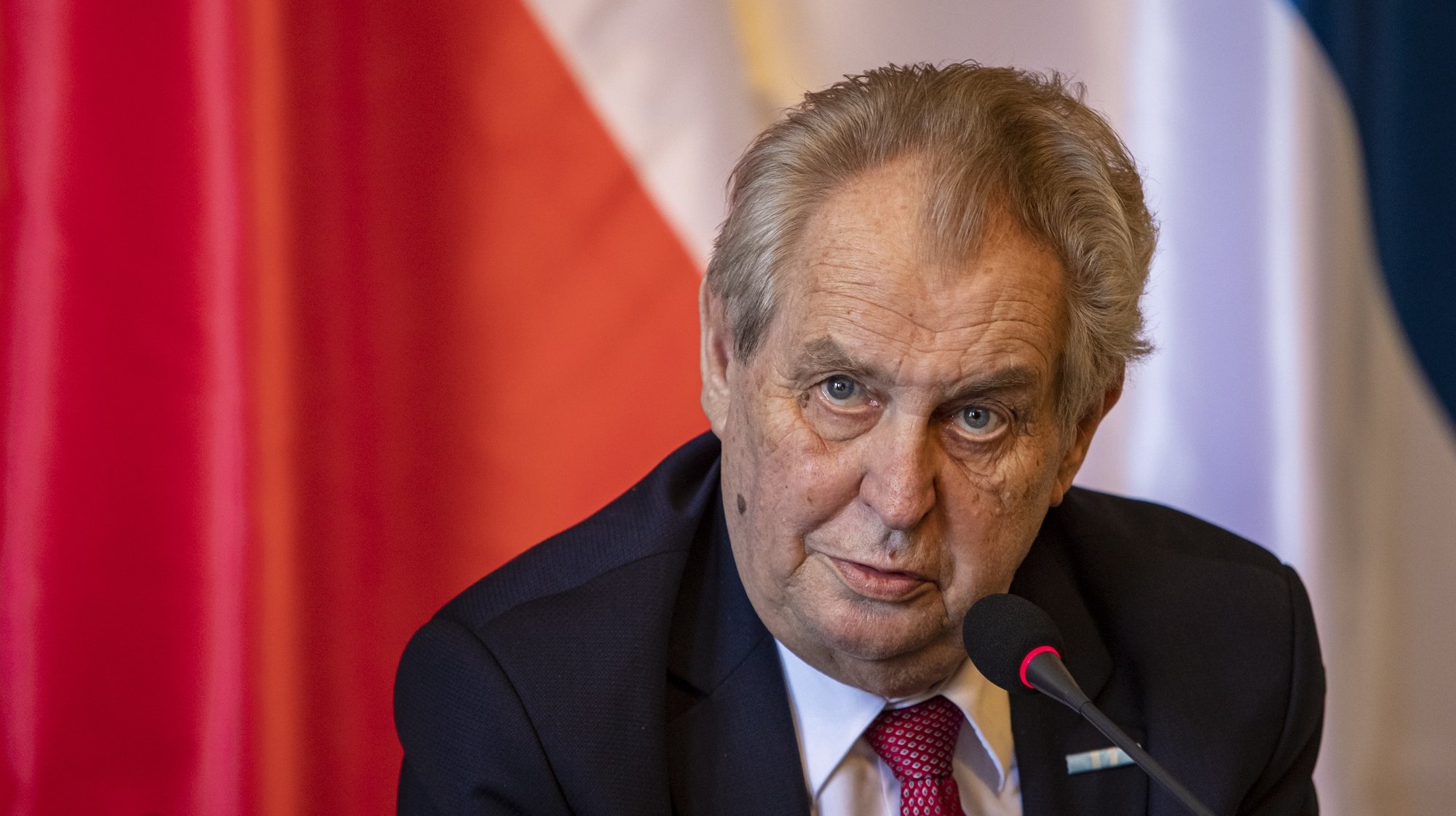epa09208385 Czech President Milos Zeman talks to media at press conference after meeting with Serbian President Aleksandar Vucic at Prague Castle in Prague, Czech Republic, 18 May 2021. Vucic is on three-day state visit to Czech Republic.  EPA/MARTIN DIVISEK