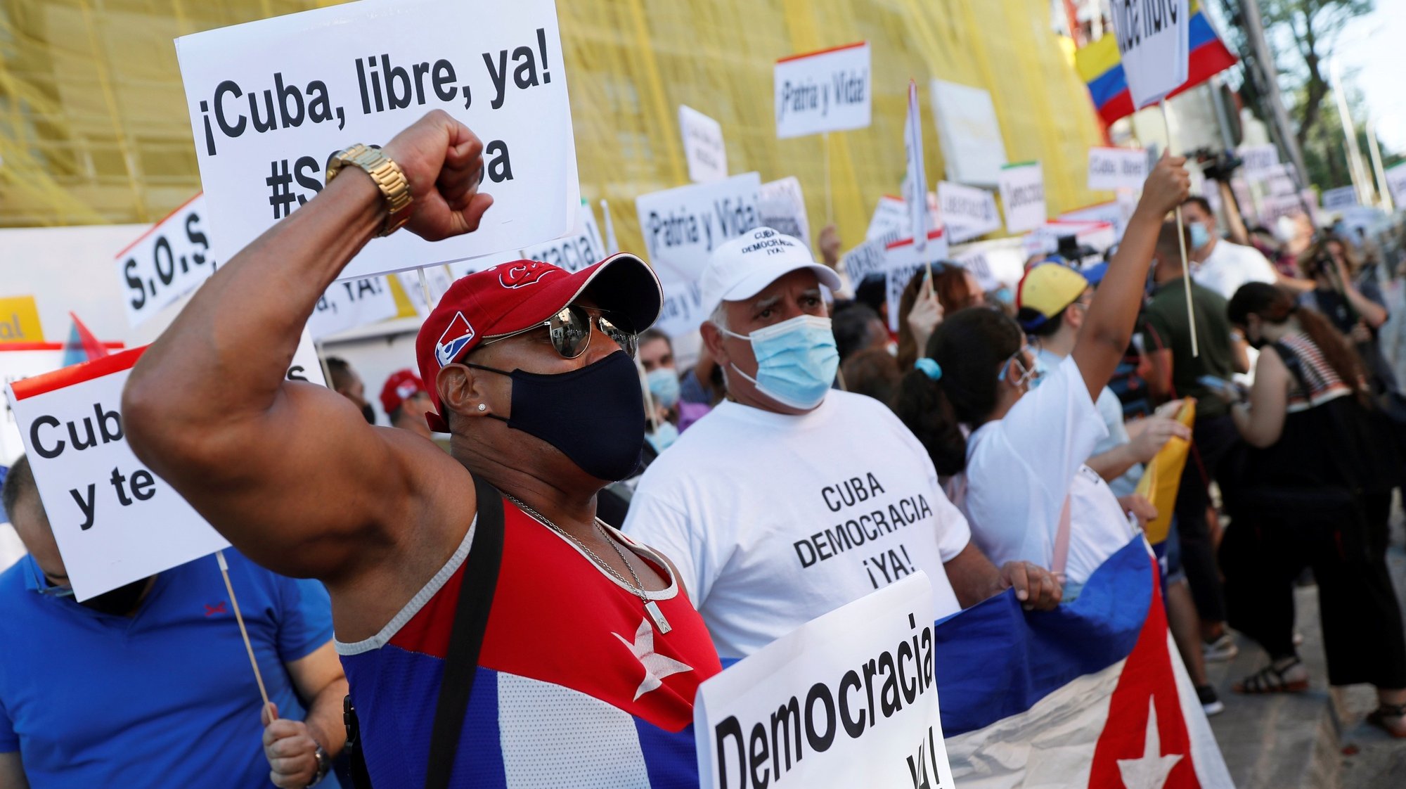 Manifestantes em Cuba