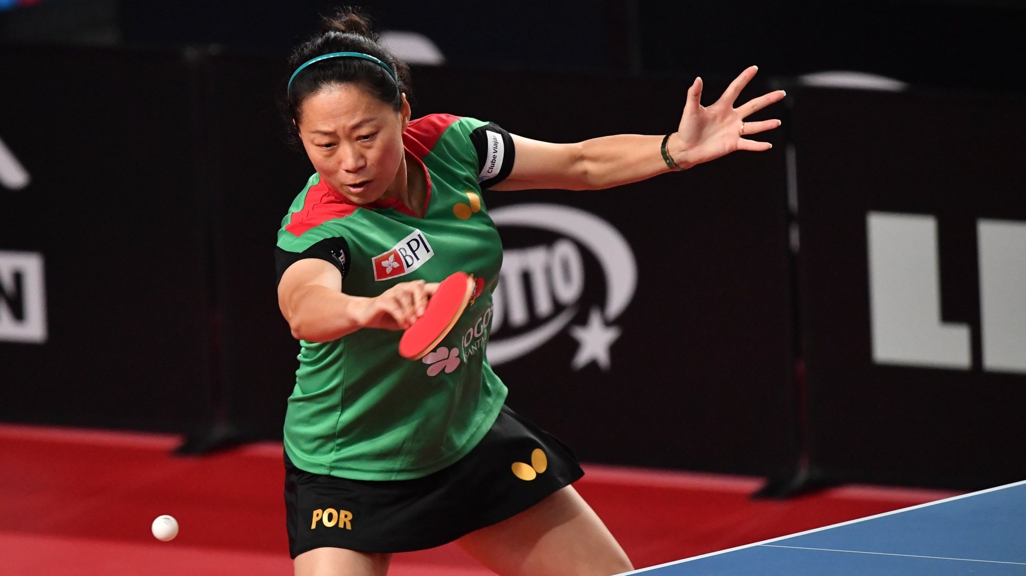 epa09301731 Fu Yu of Portugal in action against Solomiya Brateyko of Ukraine in the women&#039;s singles second round during the ITTF European Table Tennis Championships 2020, which took place in Warsaw, Poland, 25 June 2021.  EPA/Piotr Nowak POLAND OUT