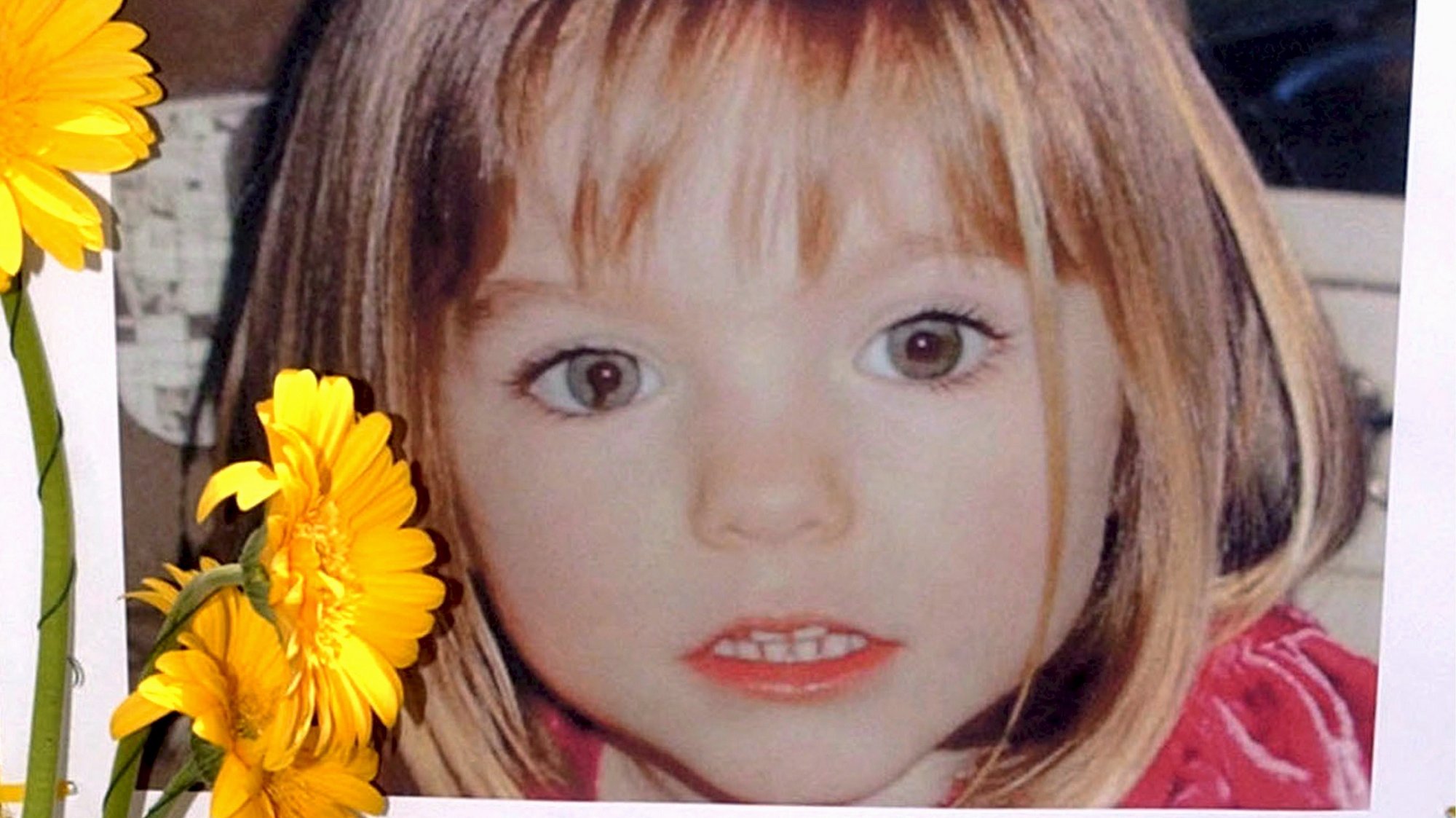 epa08463380 (FILE) A file photograph dated 12 May 2007, reissued 04 May 2019 shows a poster displayed of three-year-old Madeleine McCann, a British girl who went missing in 2007 while on holiday with her parents in Praia da Luz, in Lagos, Portugal. According to reports on 03 June 2020, a 43-year old German prisoner is identified as suspect in the disappearance of Madeleine McCann.  EPA/LUIS FORRA *** Local Caption *** 55167130
