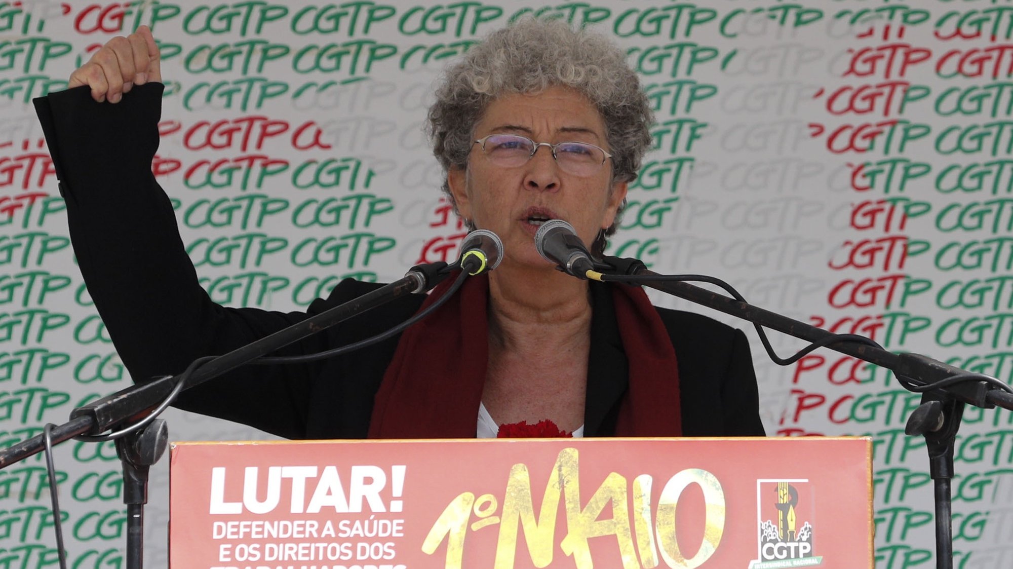 A secretária-geral da CGTP-IN, Isabel Camarinha, discursa durante as comemorações do 1º de Maio, Dia Mundial do Trabalhador, Lisboa, 01 de maio de 2020. ANTÓNIO COTRIM/LUSA