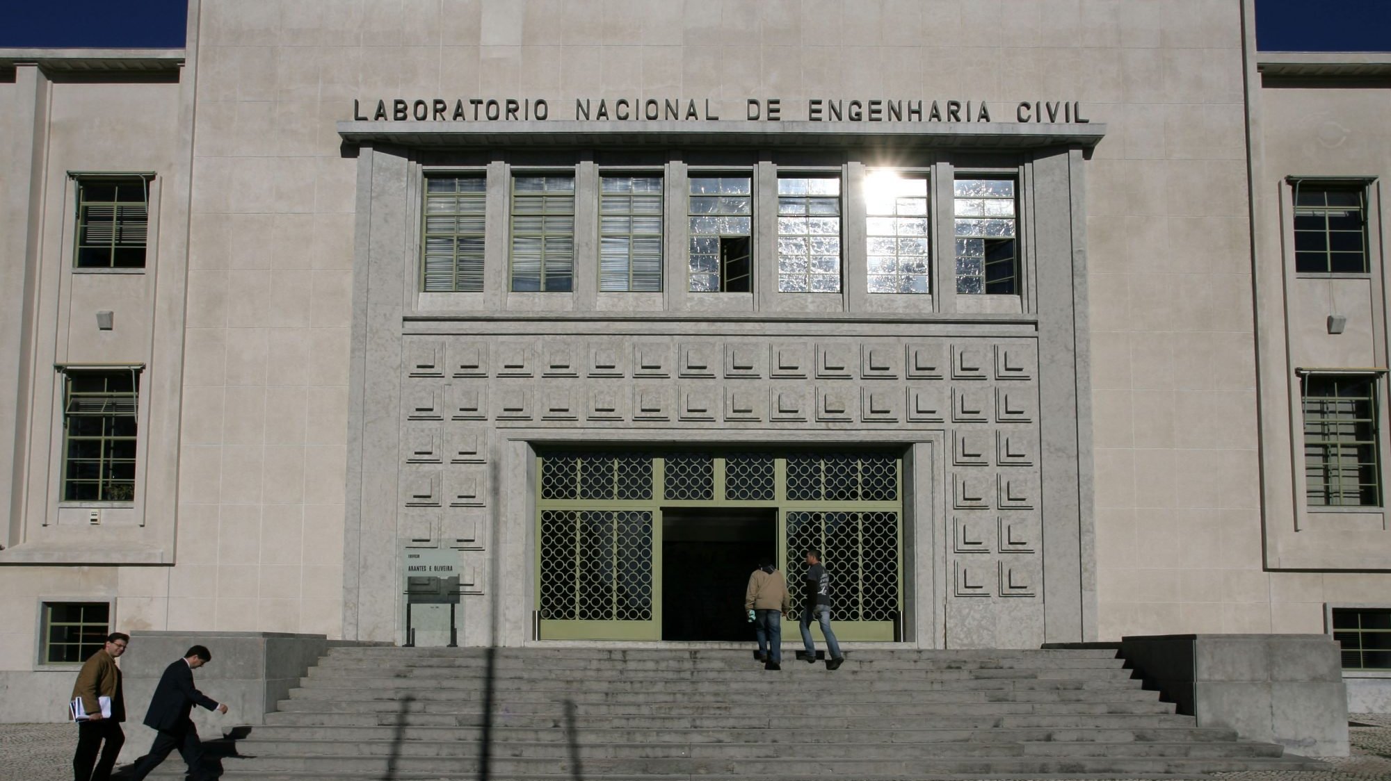 Civic Movement takes to Parliament LNEC report on works in Lisbon Cathedral