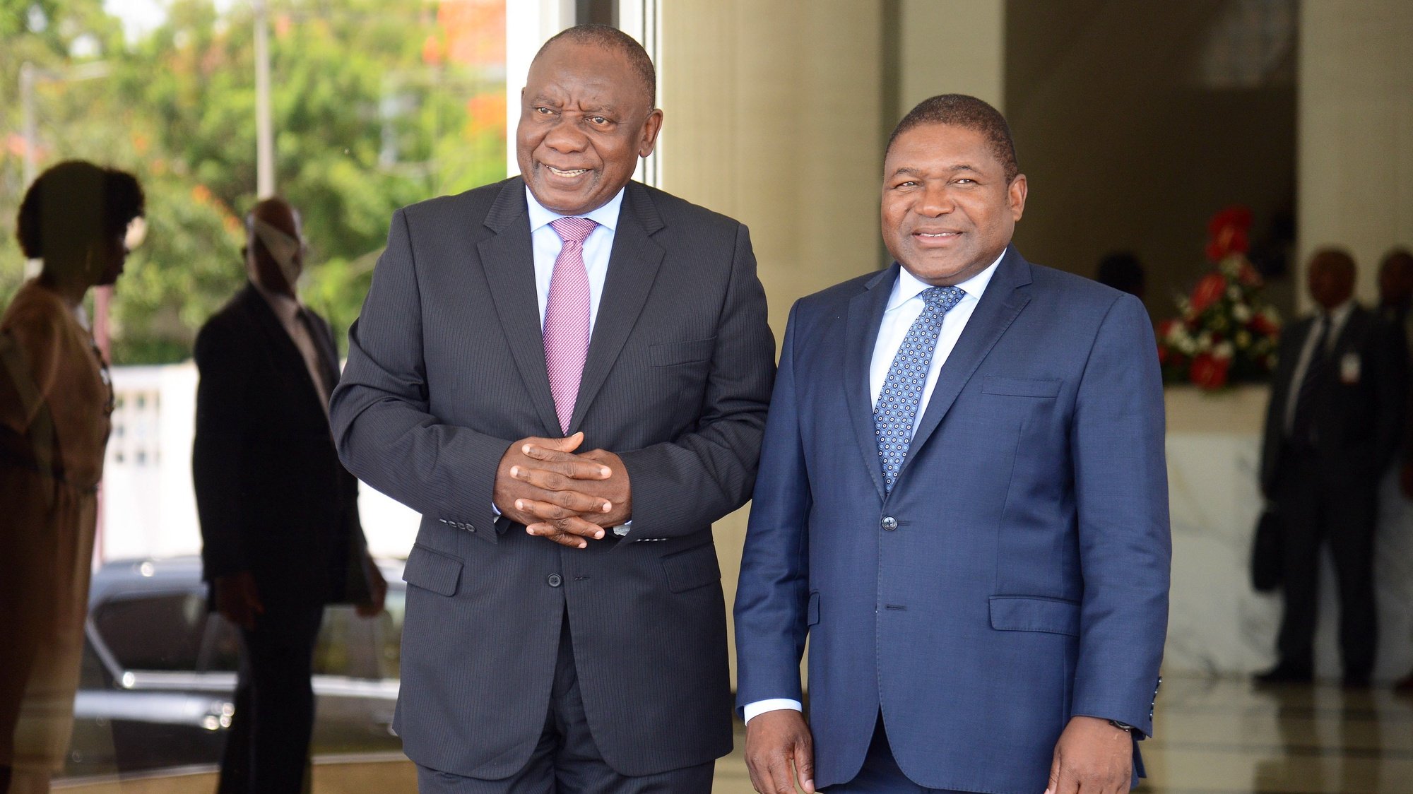 Presidente moçambicano Filipe Nyusi e presidente sul-africano Cyril Ramaphosa