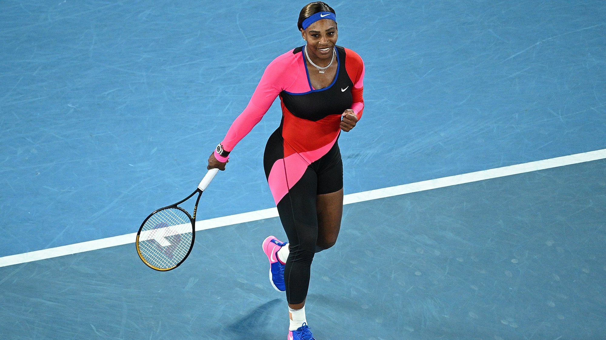 epa09015613 Serena Williams of the United States reacts after defeating Simona Halep of Romania during the Quarter finals Women&#039;s singles match against on Day 9 of the Australian Open at Melbourne Park in Melbourne, Australia, 16 February 2021.  EPA/DEAN LEWINS AUSTRALIA AND NEW ZEALAND OUT