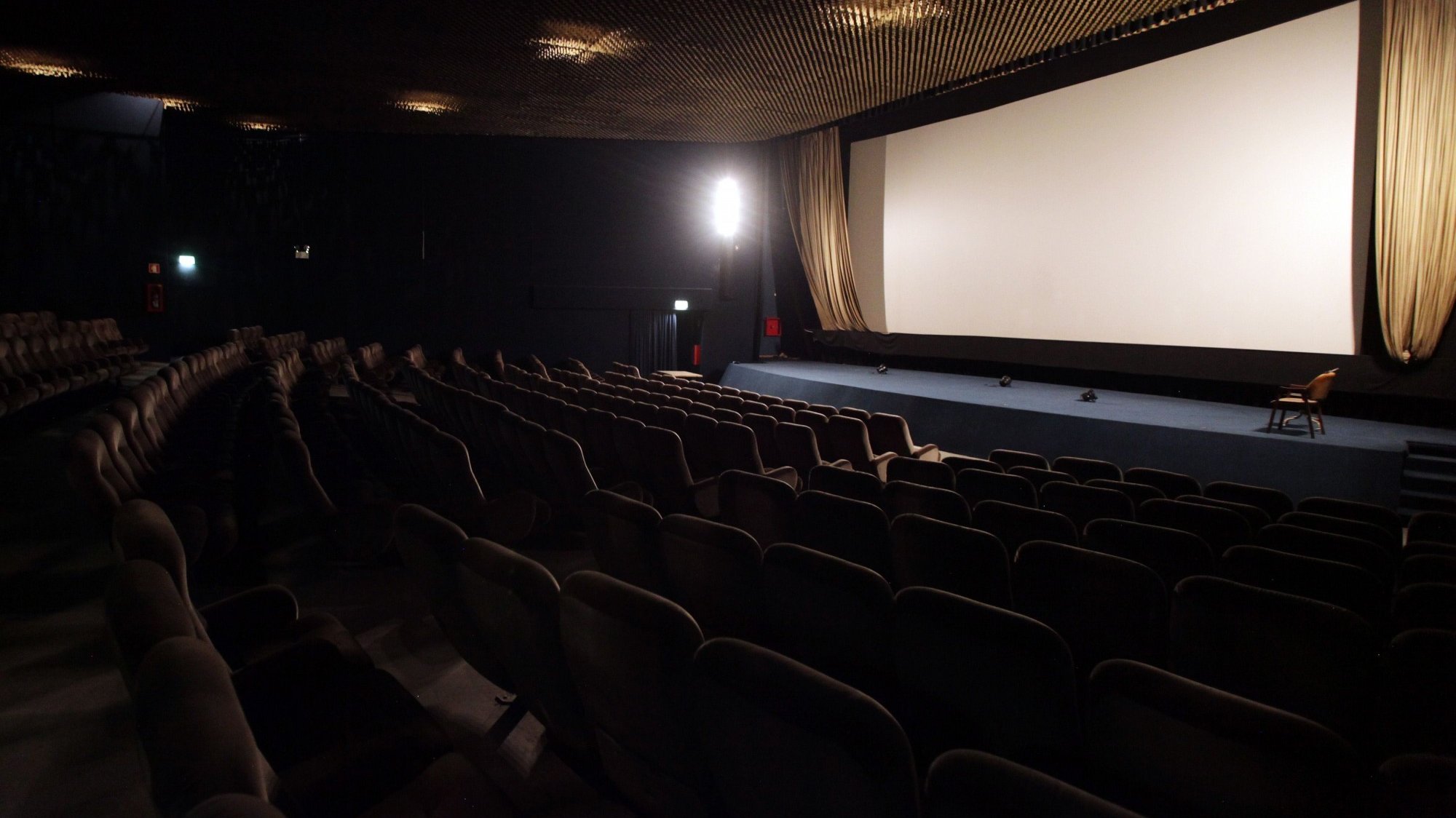 A quebra nos cinemas faz-se sentir também no número de filmes apresentados ao público