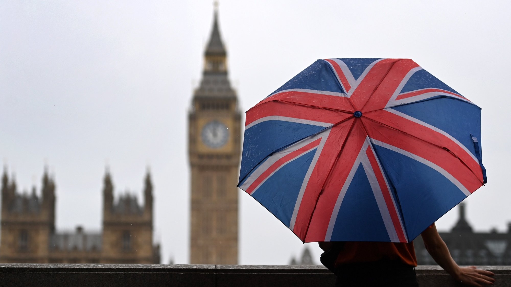 UK prices jump 10.1% to highest level in 40 years