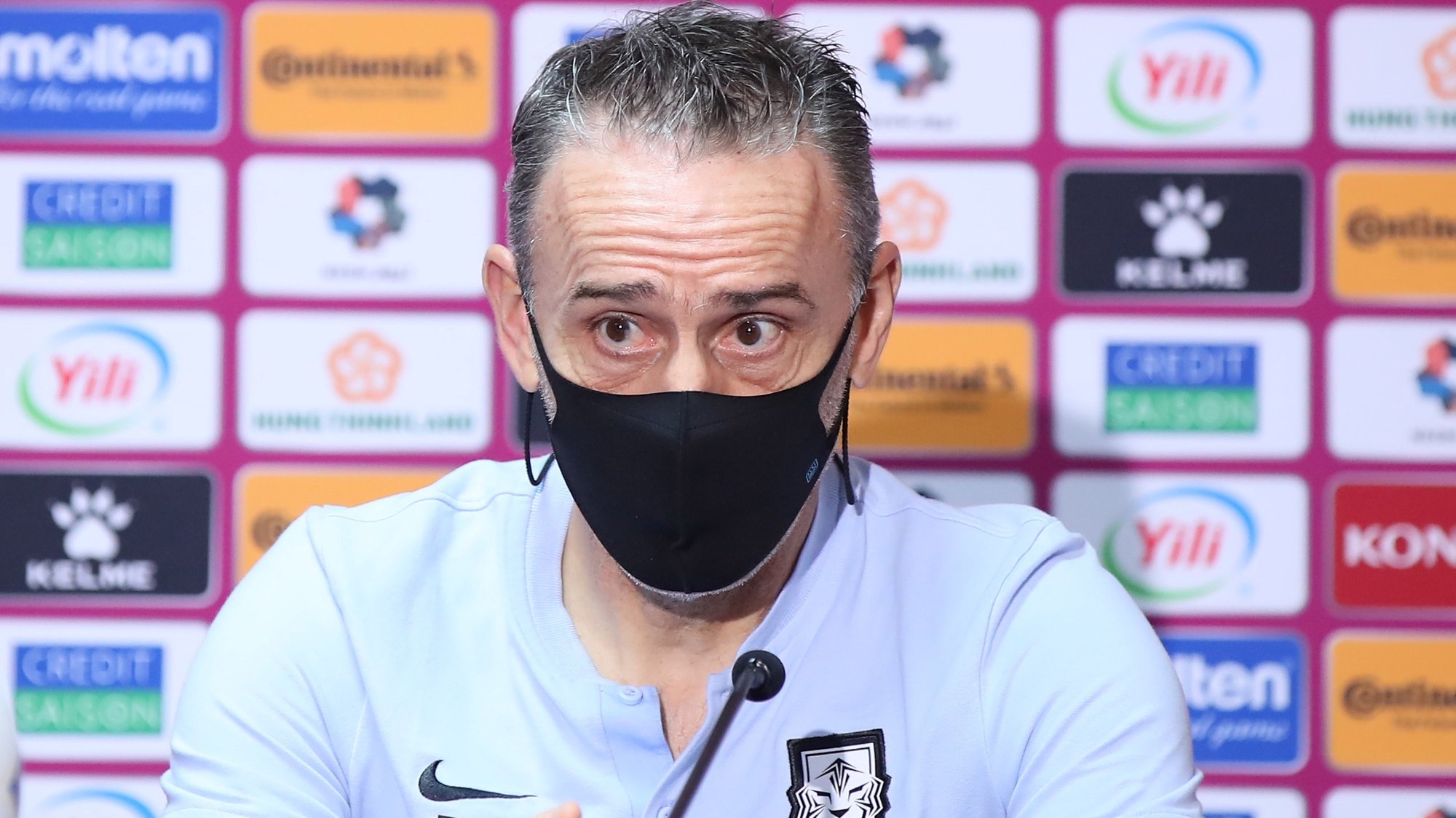 epa09586265 South Korea head coach Paulo Bento speaks at a press conference  after the final group-phase round of Asian qualifying match vs Iraq for the FIFA World Cup 2022 in Doha, Qatar, 16 November 2021.  EPA/YONHAP SOUTH KOREA OUT