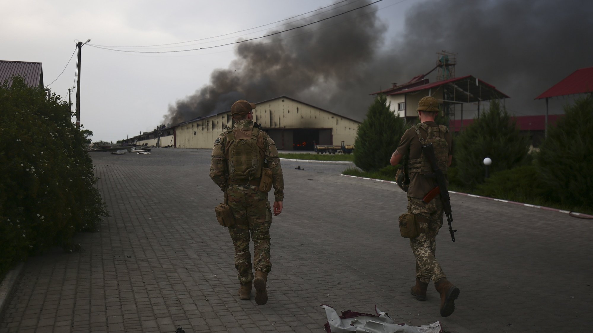 Ukrainian forces claim to control “half” of Severodonetsk in Donbass