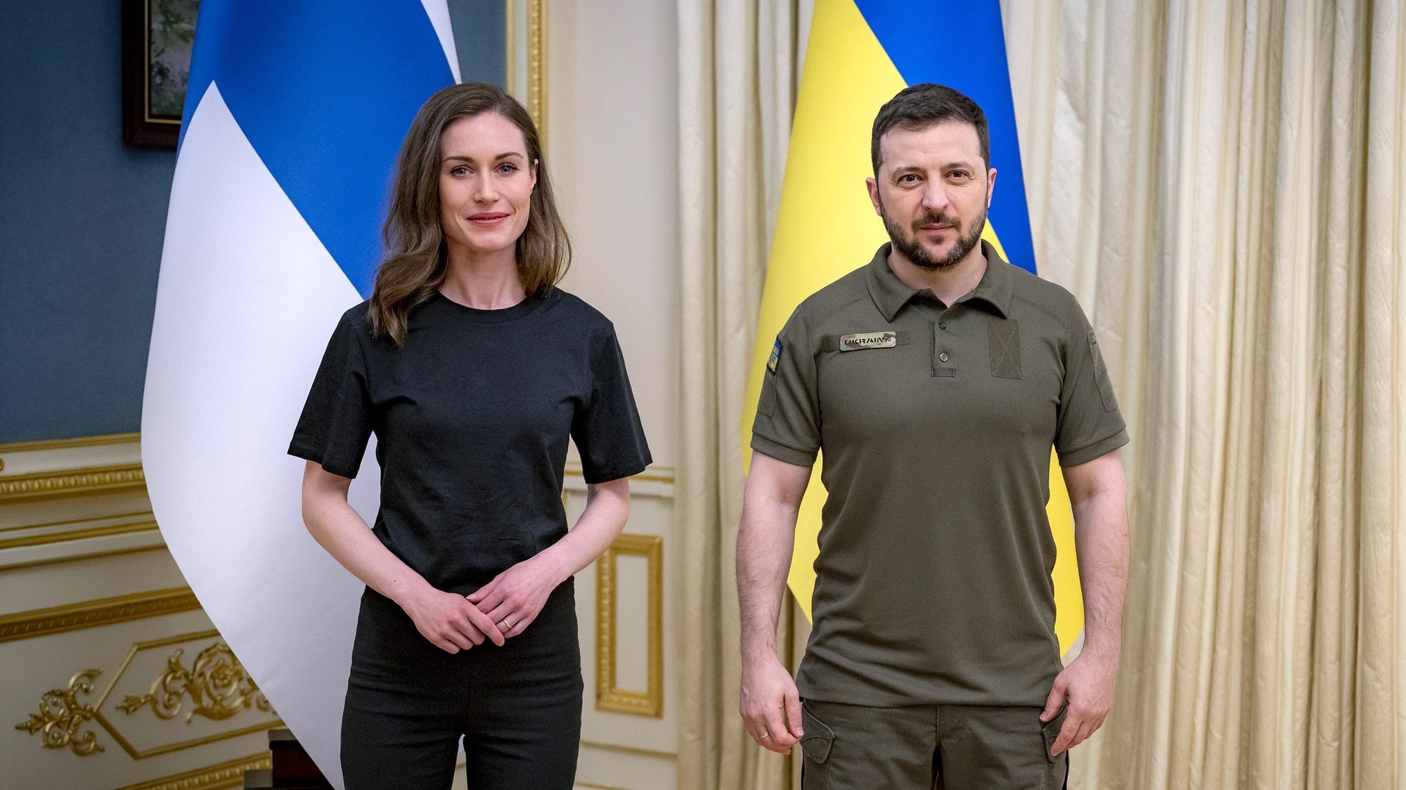 epa09977210 A handout photo made available by the Ukrainian Presidential Press Service shows Ukrainian President Volodymyr Zelensky (R) and Finnish Prime Minister Sanna Marin (L) posing for a photo during their meeting in Kyiv, Ukraine, 26 May 2022. Marin visits Ukraine for the first time amid the Russian invasion. Finland&#039;s Parliament on 17 May approved the country&#039;s application for NATO membership as a result of Russia&#039;s invasion of Ukraine. On 24 February, Russian troops invaded Ukrainian territory starting a conflict that has provoked destruction and a humanitarian crisis.  EPA/UKRAINE PRESIDENTIAL PRESS SERVICE / HANDOUT  HANDOUT EDITORIAL USE ONLY/NO SALES