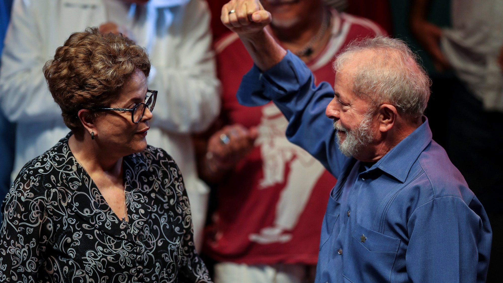 O antigo presidente brasileiro Lula da Silva com Dilma Roussef