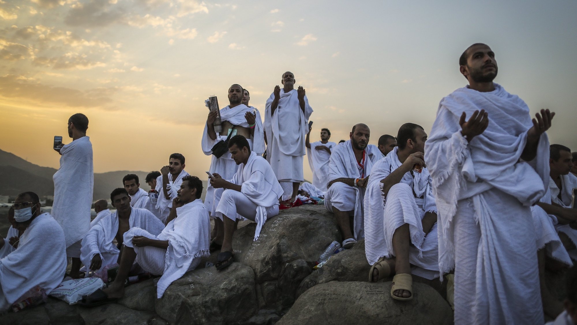 epa06173141 Muslim worshippers pray during the Hajj pilgrimage on the Mount Arafat, near Mecca, Saudi Arabia, 31 August 2017. Around 2.6 million Muslims are expected to attend this year&#039;s Hajj pilgrimage, which is highlighted by the Day of Arafah, one day prior to Eid al-Adha. Eid al-Adha is the holiest of the two Muslims holidays celebrated each year, it marks the yearly Muslim pilgrimage (Hajj) to visit Mecca, the holiest place in Islam. Muslims slaughter a sacrificial animal and split the meat into three parts, one for the family, one for friends and relatives, and one for the poor and needy.  EPA/MAST IRHAM