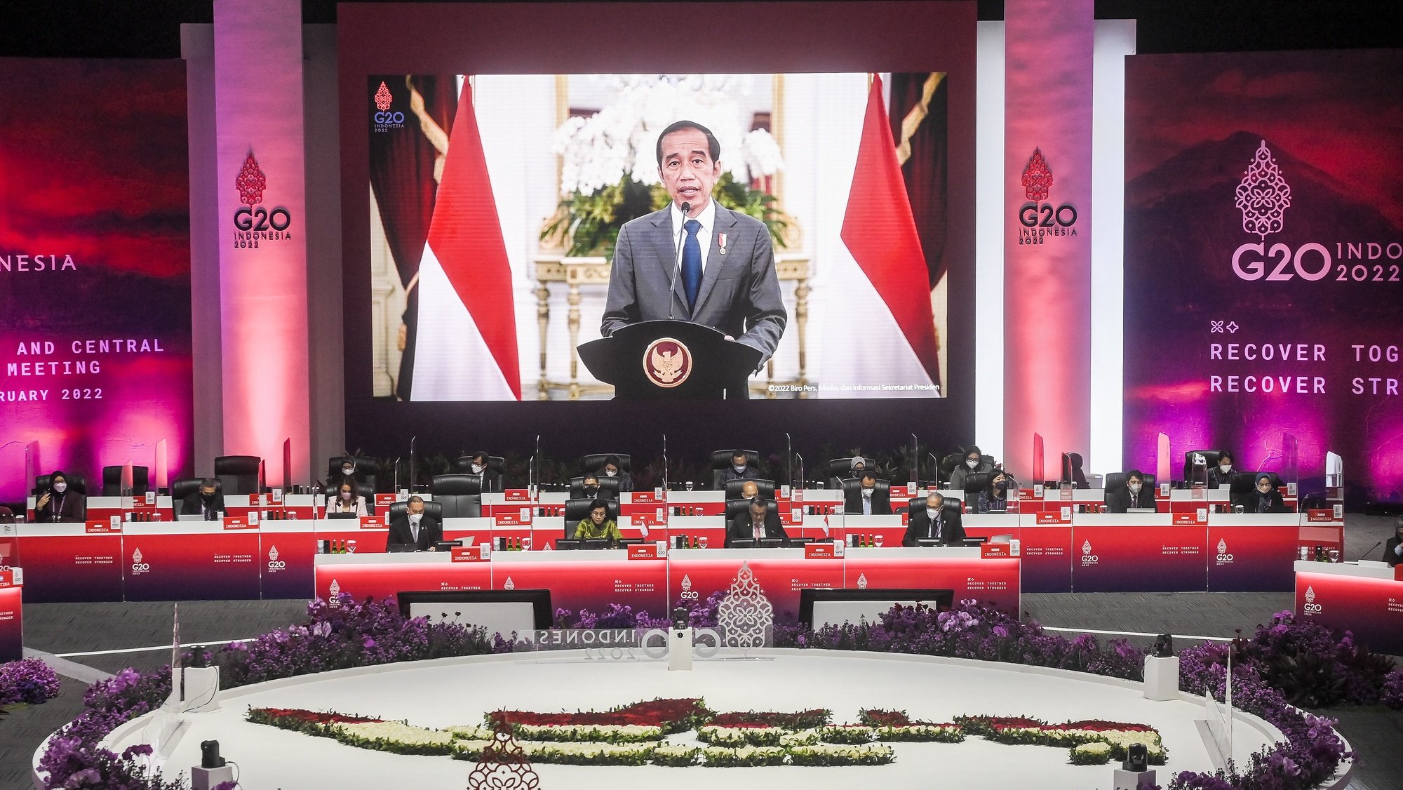 epa09764383 Indonesia’s President Joko Widodo delivers his speech on a recorded video during the opening ceremony of the G20 finance ministers and central bank governors meeting in Jakarta, Indonesia, 17 February 2022. Finance ministers and central bank governors from G20 members are expected to meet in Jakarta on 17-18 February as part of Indonesia’s G20 Presidency.  EPA/HAFIDZ MUBARAK / POOL POOL PHOTO