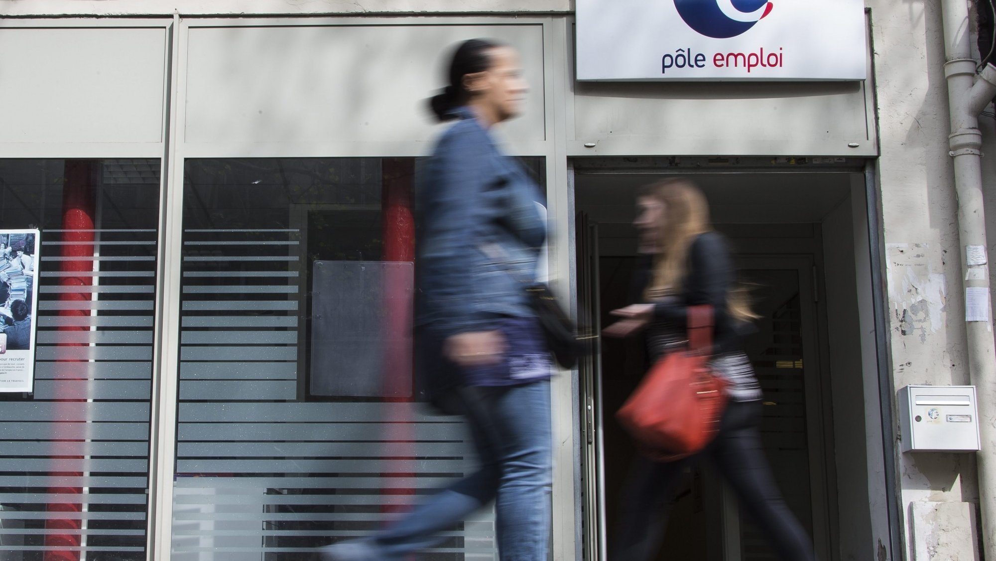 The unemployment rate rises in France to 7.4% in the second quarter