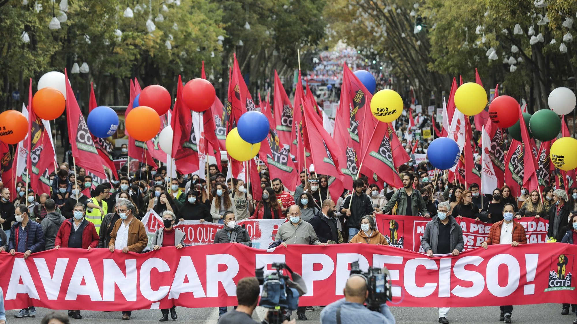 Manifestação nacional da CGTP-IN em protesto pelo aumento geral dos salários, a erradicação da precariedade, a redução do horário de trabalho e em defesa da contratação coletiva, Lisboa, 20 de novembro de 2021. MIGUEL A. LOPES/LUSA