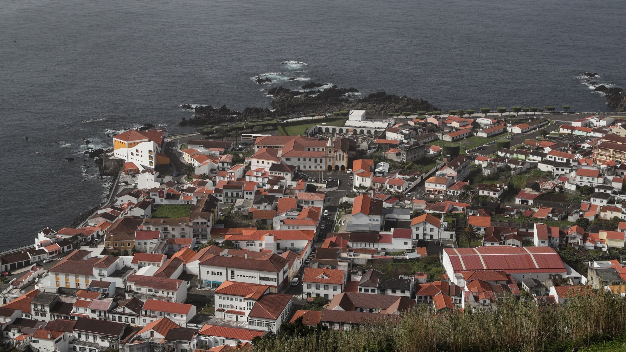 Vista geral da cidade de Velas, ilha de São Jorge, Açores, Portugal. TIAGO PETINGA/LUSA