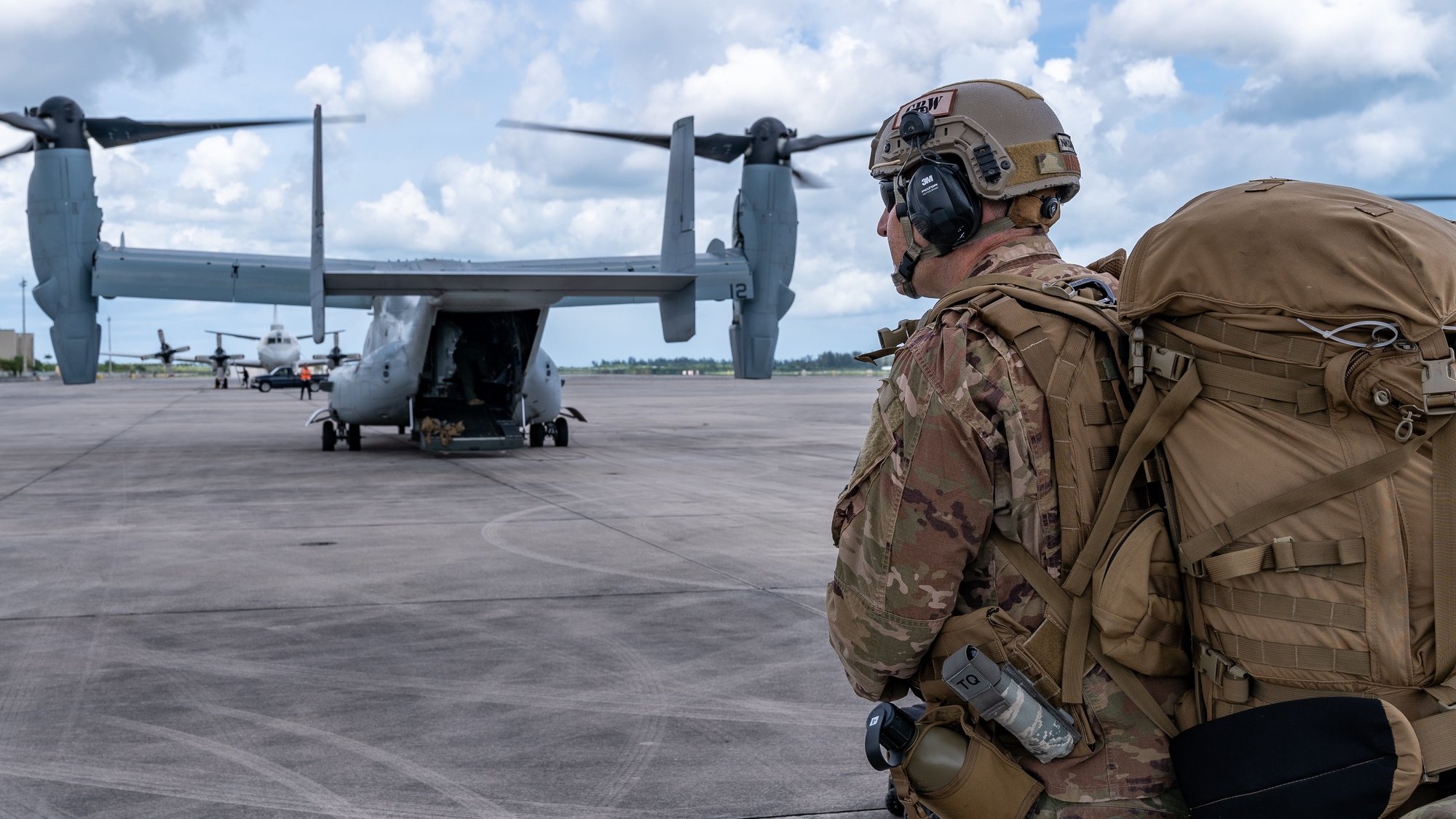 epa07818190 A handout photo made available by the Defense Visual Information Distribution Service shows shows an Airman from the US Air Force&#039;s Crisis Response Group preparing to board a Marine Corps MV-22 Osprey for disaster relief efforts in the Bahamas, at Homestead Air Reserve Base in Florida, USA 04 September 2019.  EPA/LIONEL CASTELLANO HANDOUT  HANDOUT EDITORIAL USE ONLY/NO SALES
