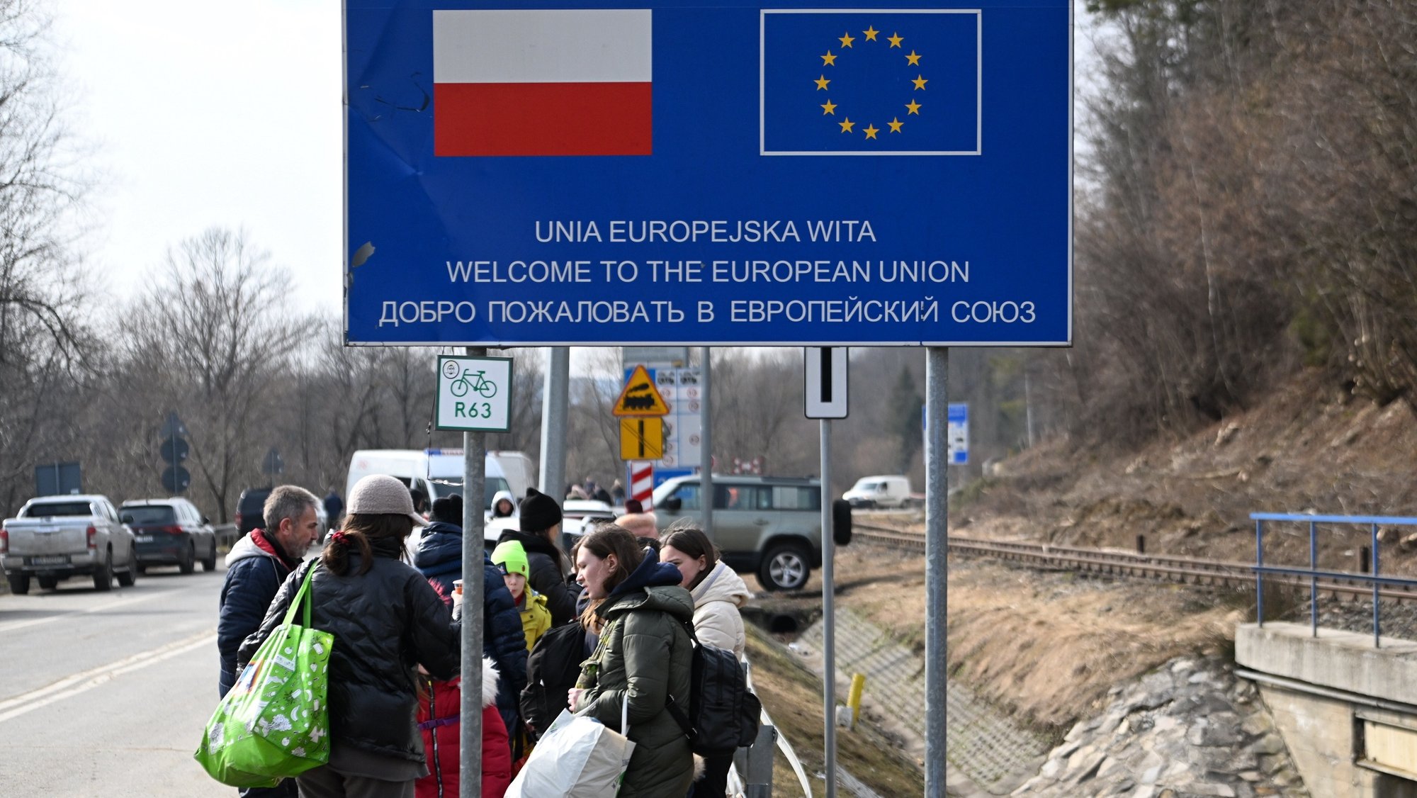 Refugiados ucranianos chegam à Polónia