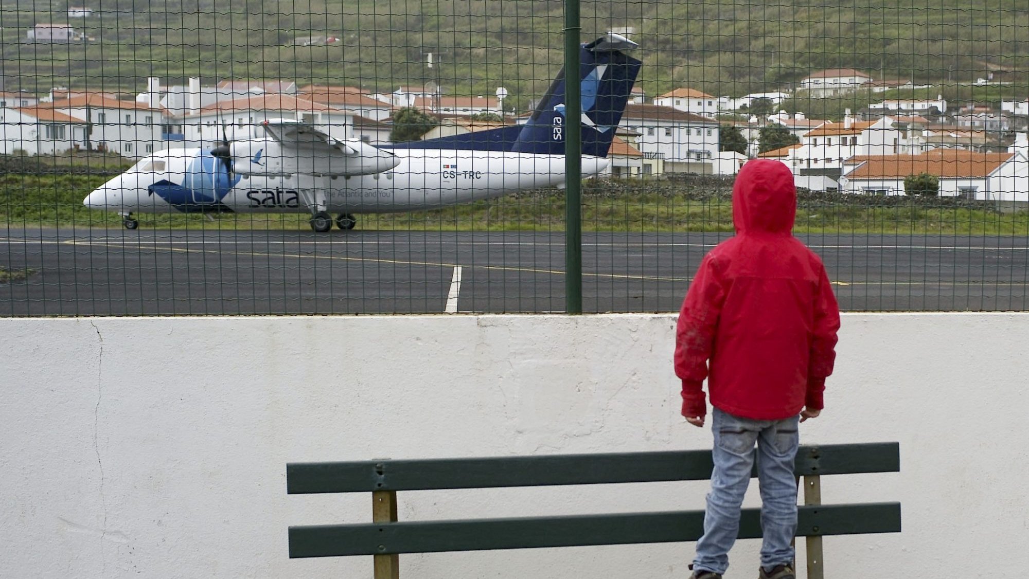 As queixas levaram a Secretaria Regional a solicitar às companhias aéreas que voam para os Açores “as listagens dos passageiros embarcados&quot; desde que a realização do teste se tornou obrigatória