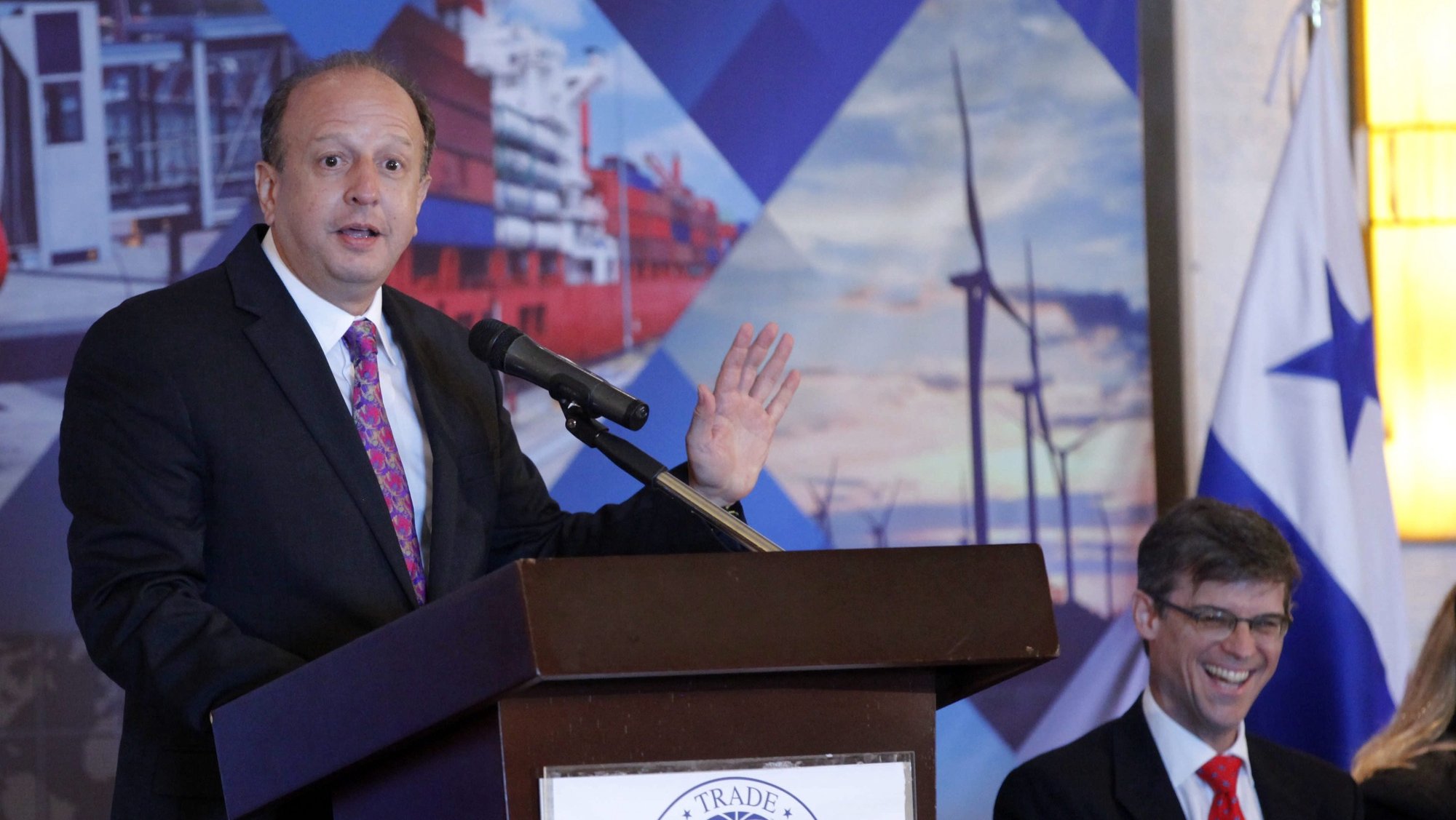 epa05674406 General Director of Public Procurement of Panama, Eduardo Corro Perez (L) and Minister Counselor of the US Embassy in Panama Kevin O&#039;Reilly (R) participate in the opening ceremony of the workshop &#039;Obtaining Value in Public Procurement&#039; in Panama City, Panama, 13 December 2016. The US and Panama signed a memorandum of understanding to make public tenders more transparent, which involves, among other things, improving the capacity of Panamanian officials to analyze more accurately the offers of different suppliers.  EPA/Alejandro Bolívar