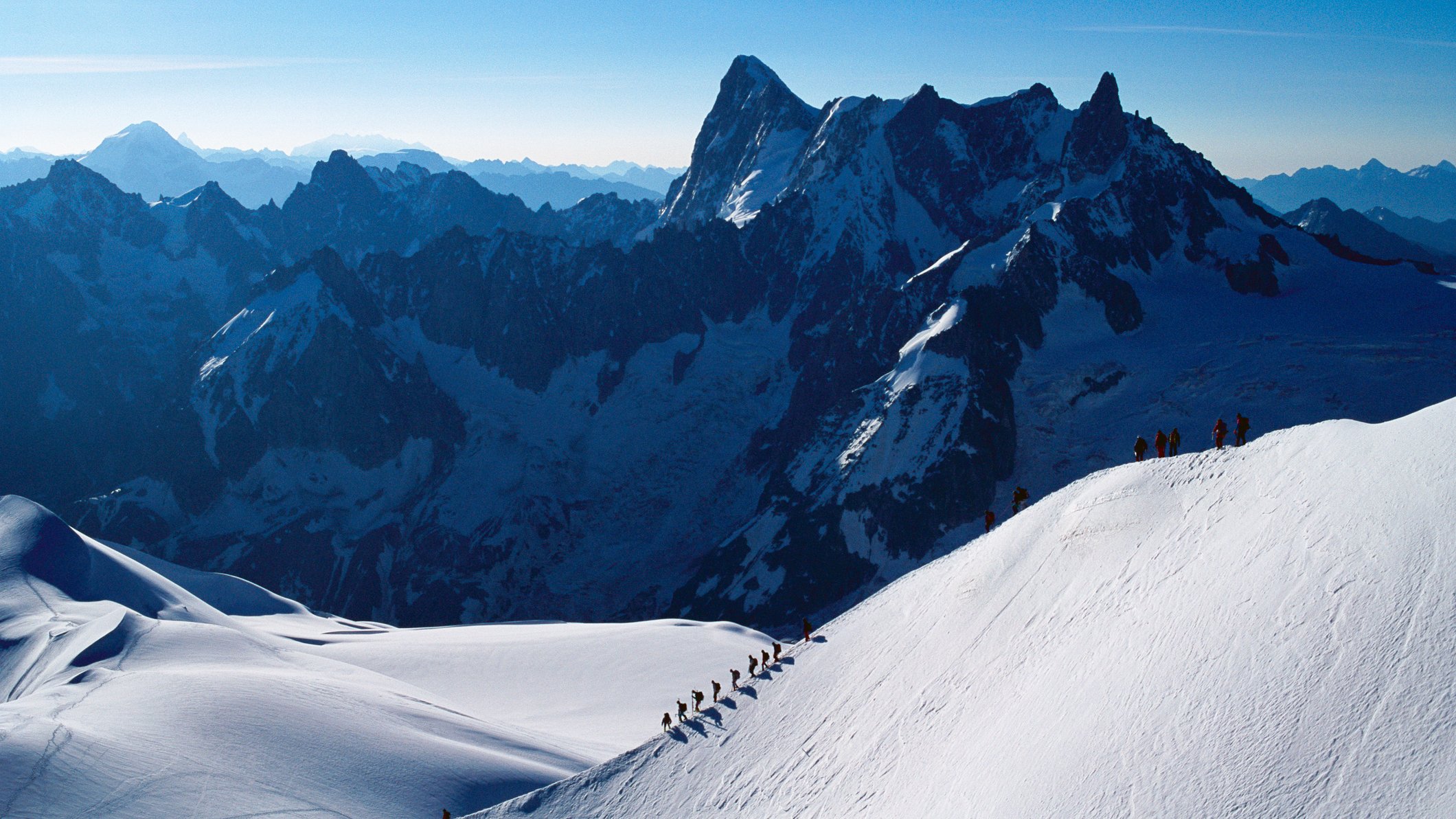 Montanhistas em Mont Blanc