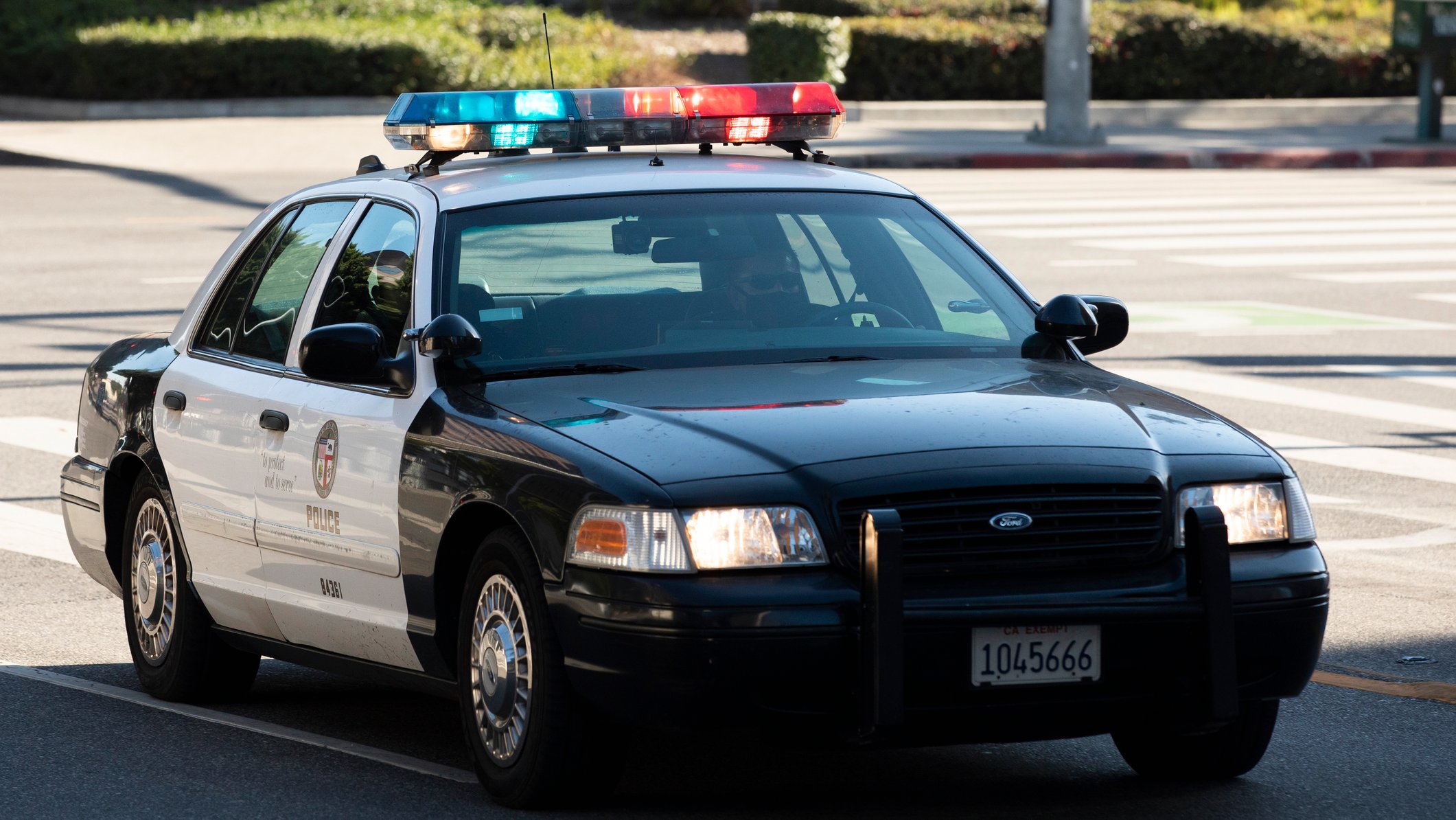 Um carro-patrulha do Departamento da Polícia de Los Angeles